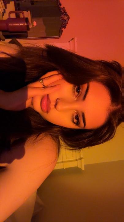 Yazmin Flores