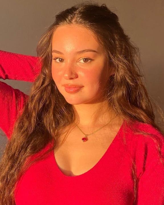 Isabella Davis Olivia