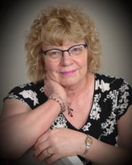 Vicki Lyons
