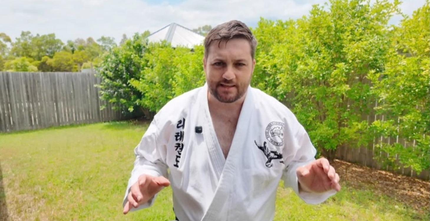 Saju Chirugi  - Taekwondo White Belt Pattern