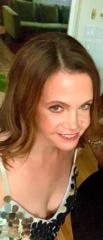 Candi Thompson