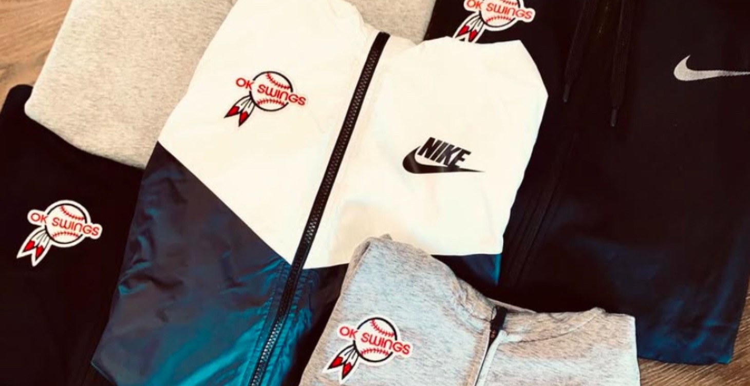 👕 FREE Merchandise