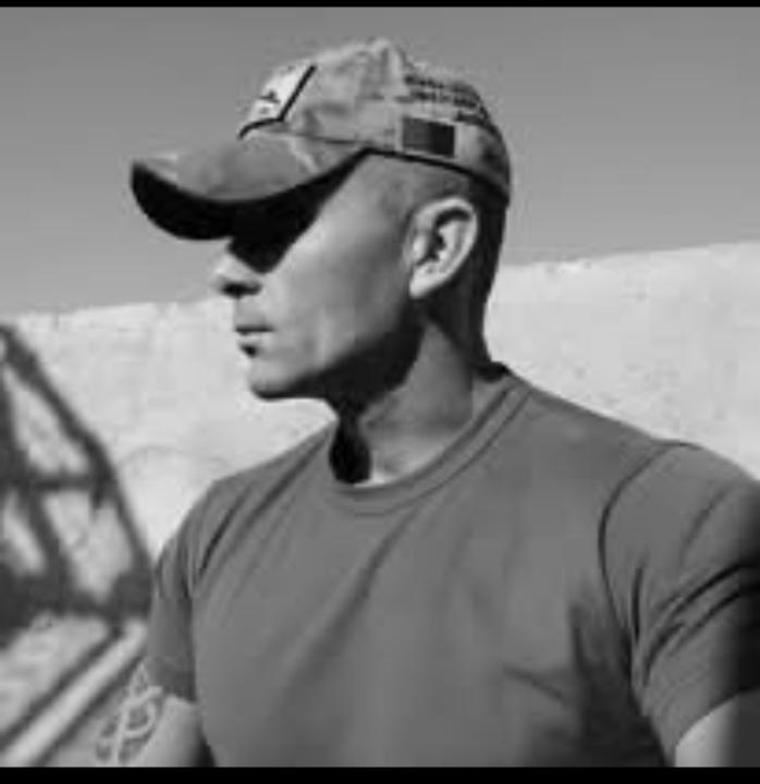 Божидар Кръстев