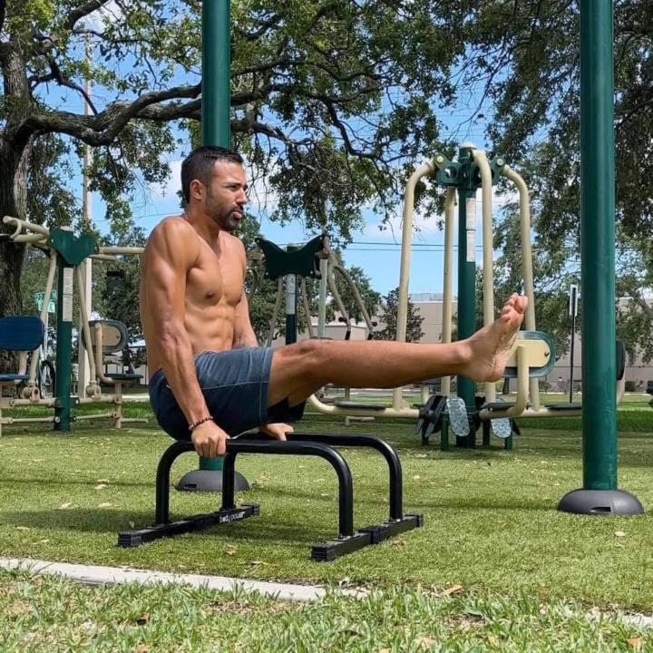 Calisthenics Masterclass this Sunday night!