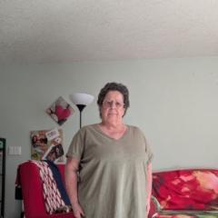 Lynne Vella
