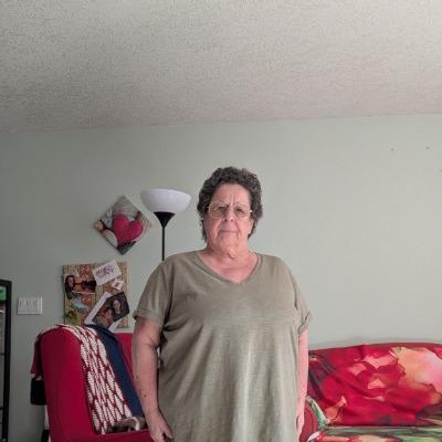 Lynne Vella