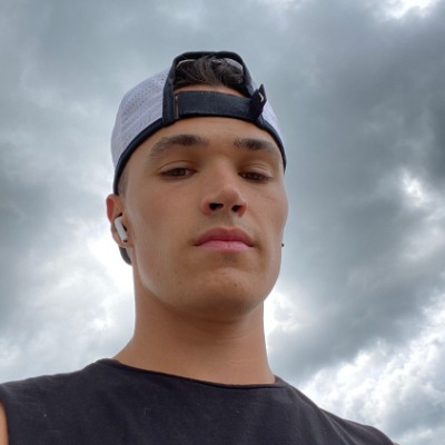Brennan MacNeil