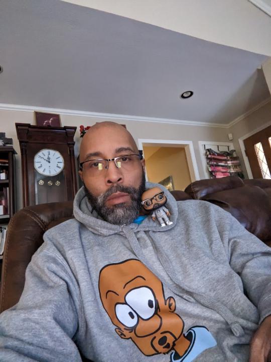 Linon Brooks