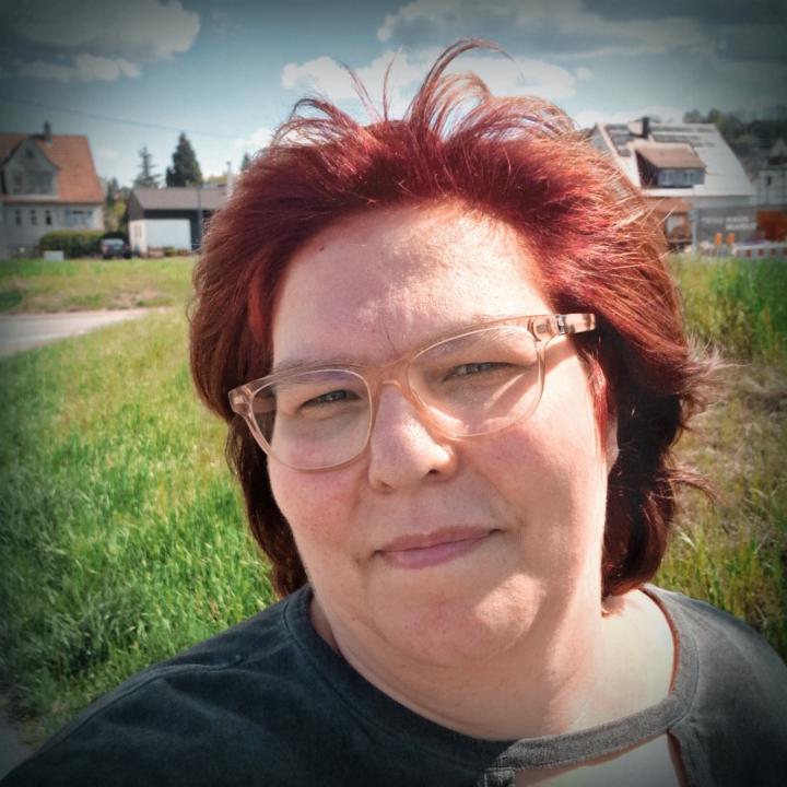 Alexandra Titze