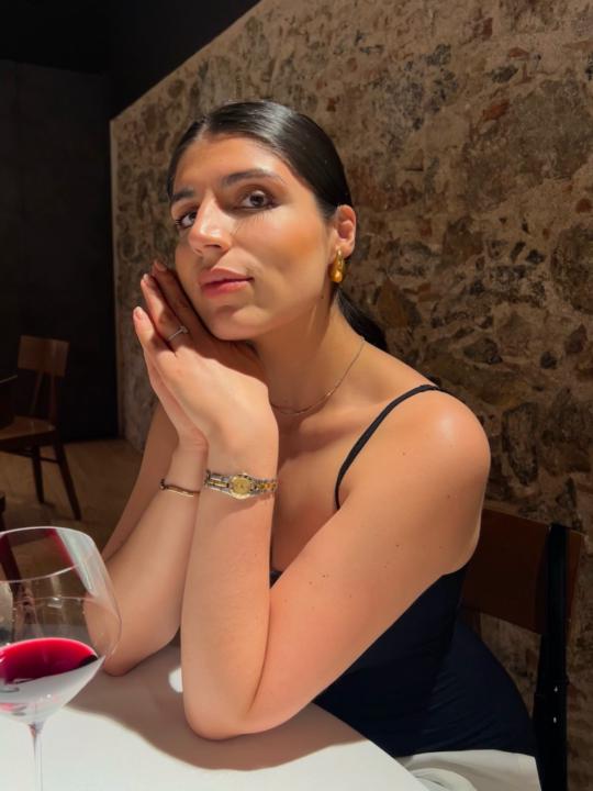 Yasmine Khan