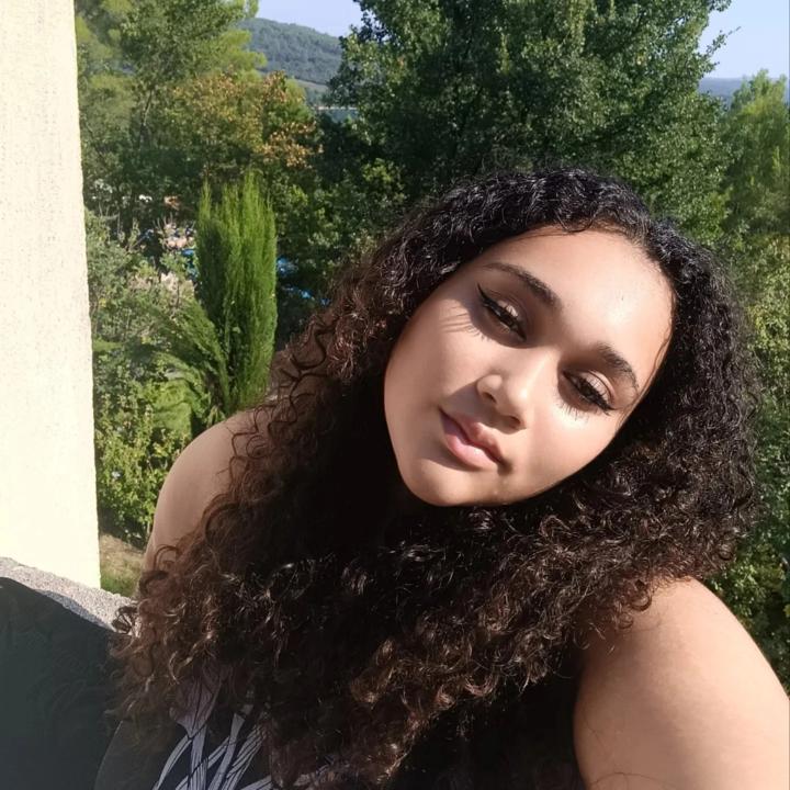 Célia Lprt