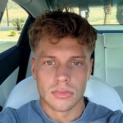 Davis Larsen