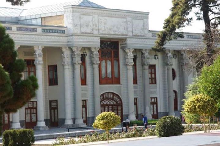 National Parliament of Iran 🦁🟩⬜🟥