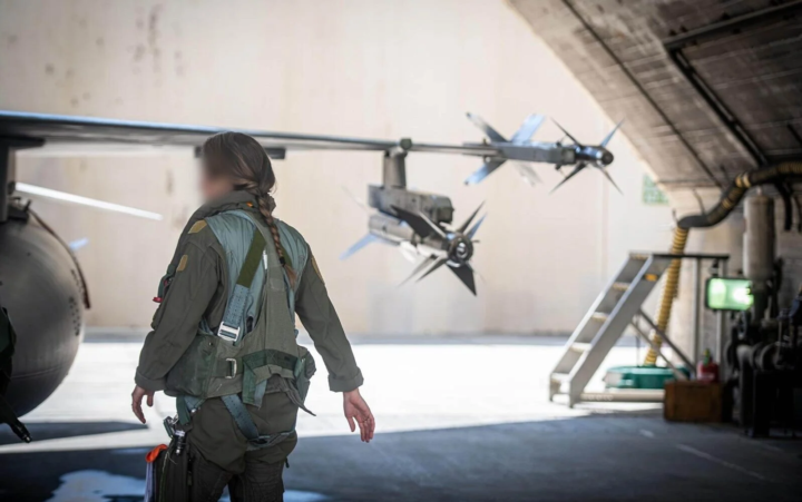 IDF says 30 female pilots and navigators have taken part in the strikes on Iran