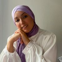 Asma Biuzian