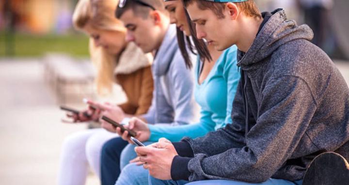 Kids & AI, iPhone, iPad Tech