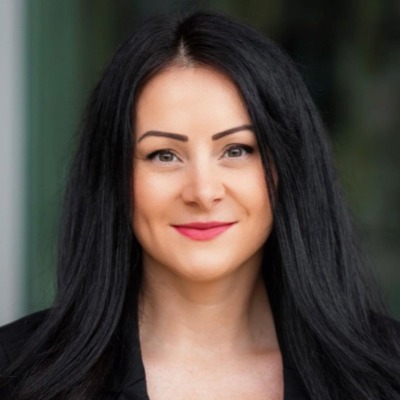 Ariane Blazek