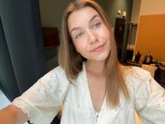 Julie Hansen