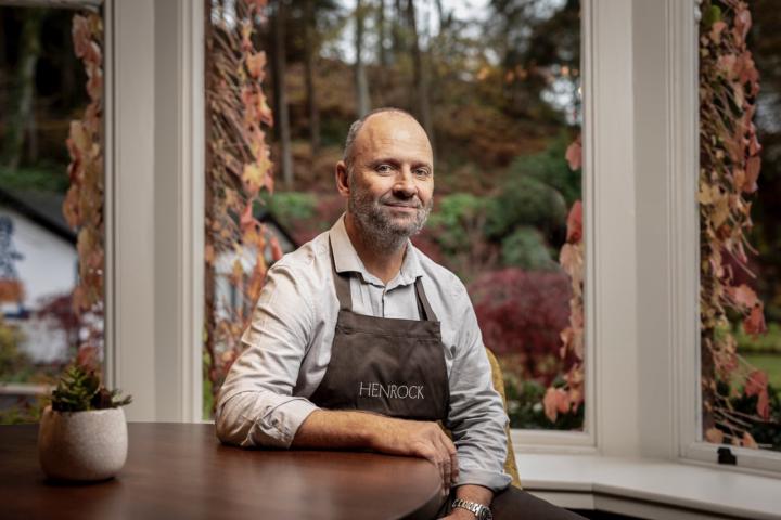 From the Soil to 3 Stars: Simon Rogan’s "Hyper-Local" Revolution 🌿✨