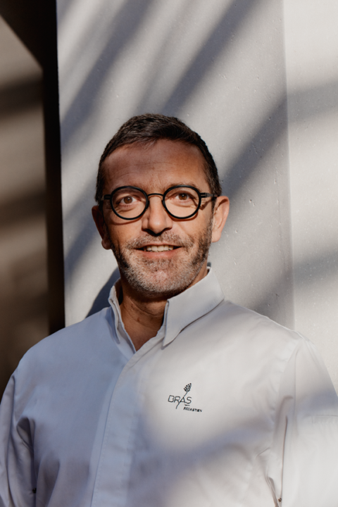 The Chef Who Said "No" vs. The Guide That Won’t Let Go: The Sébastien Bras Saga 🛰️🥊