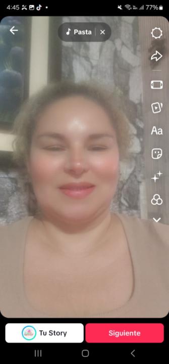 Angela yessenia Oyarvide valero