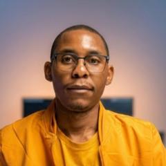 Leeroy Kanhukamwe