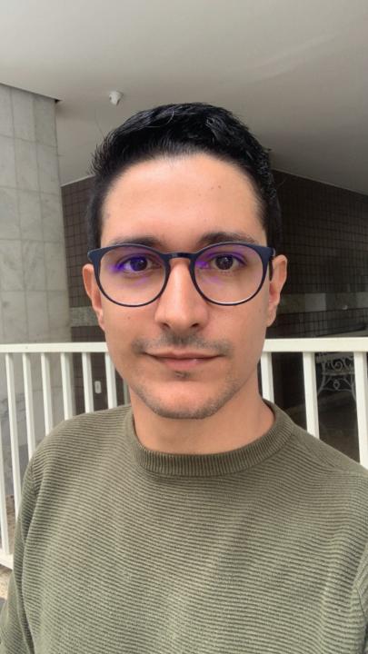 Leoni Tava