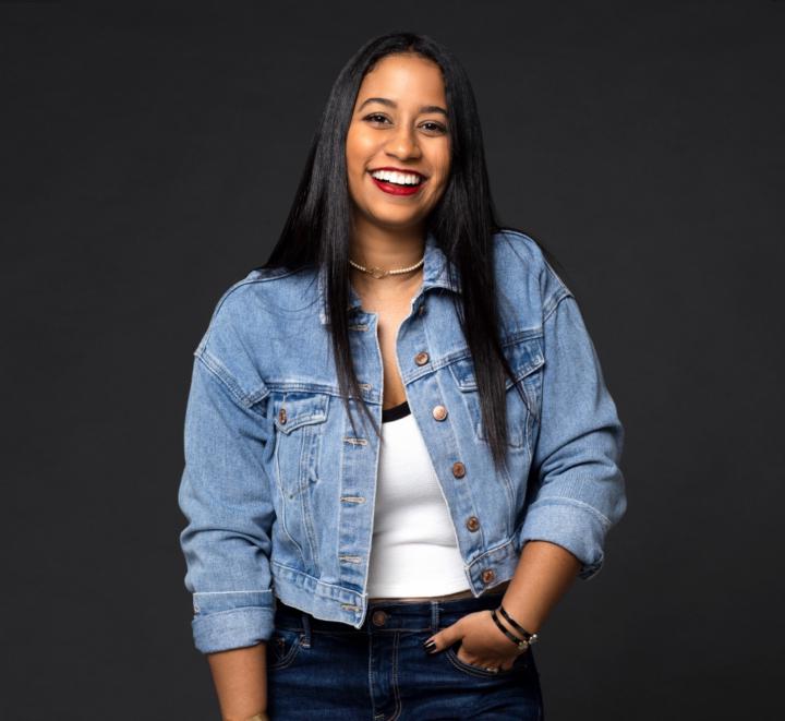 Maria Victoria De Leon