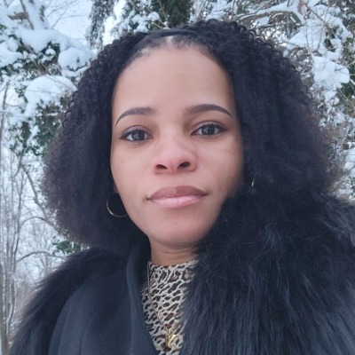 Stephanie Oge