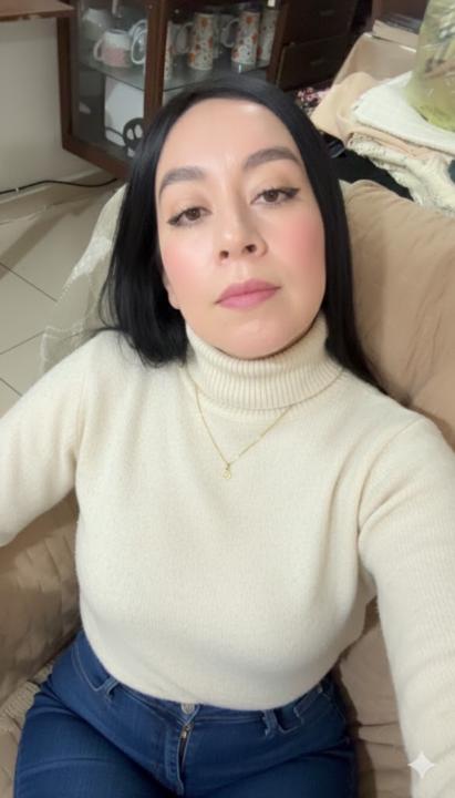 Stephanie Guzmán Flores