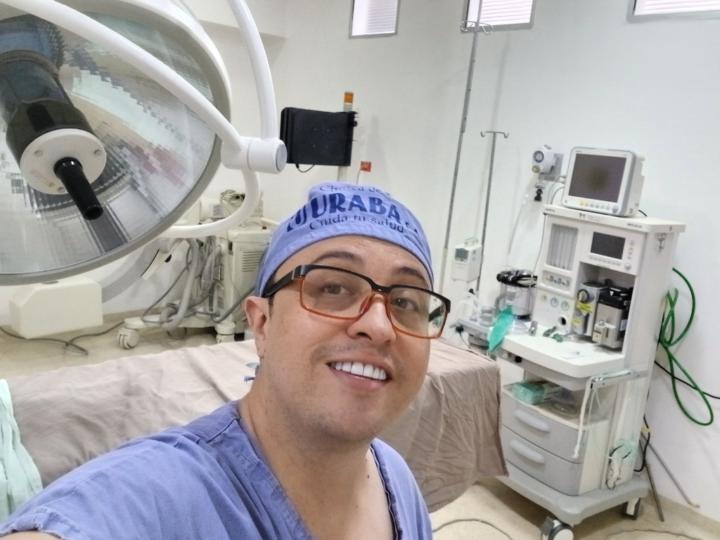 Adrian Uribe