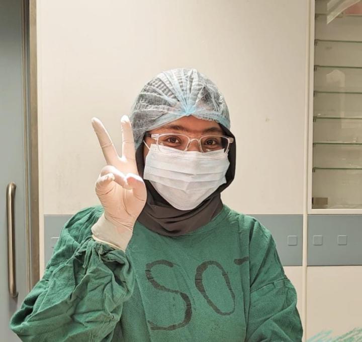 Dr. Almas Afshan