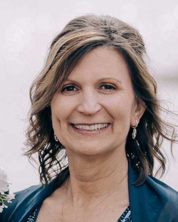 Tracey Van Pelt