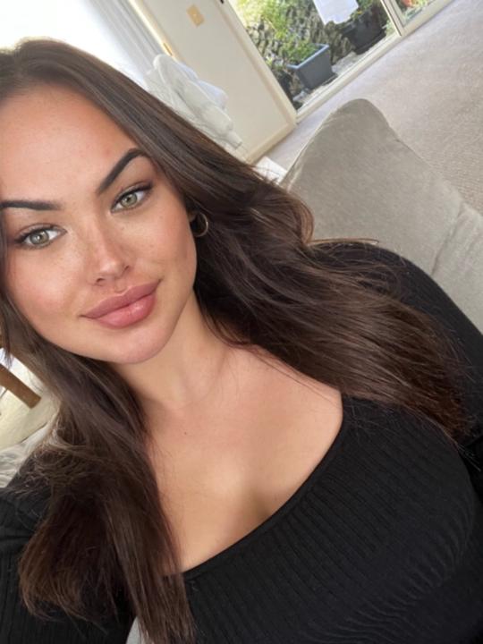 Tesha Hicks