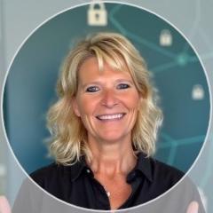 Riann Stroud