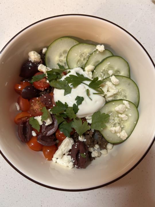 Greek-Style Beef Bowl 🥣