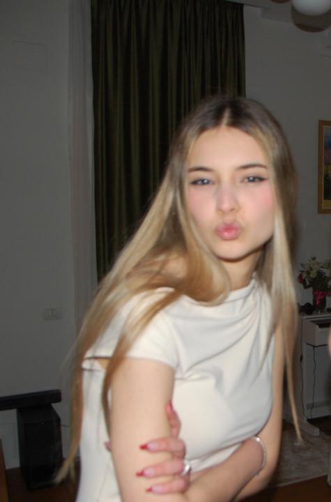 Anais Costache