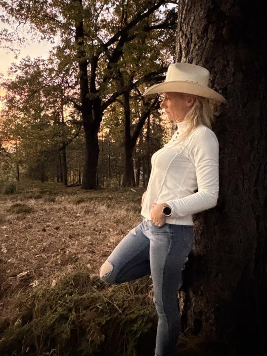 Si tu en as besoin, ce post est ton signal pour arrêter d’écouter les préceptes des autres et commencer à vivre ta vie selon tes propres termes !