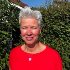 Monika Uhlenhake