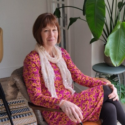 Jacqueline Hewitt