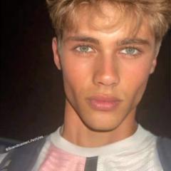 Alexander Pat