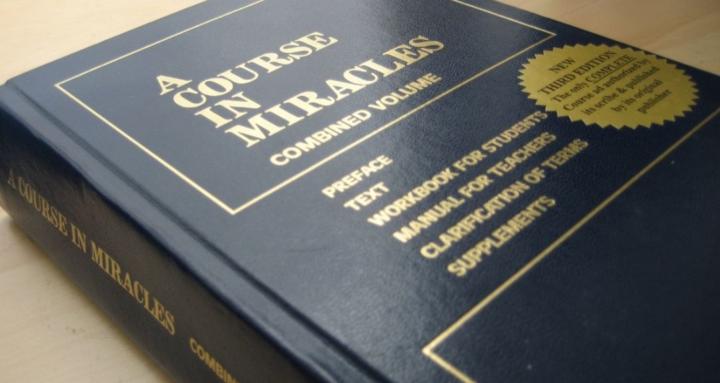 MiraclesOne ACIM Community