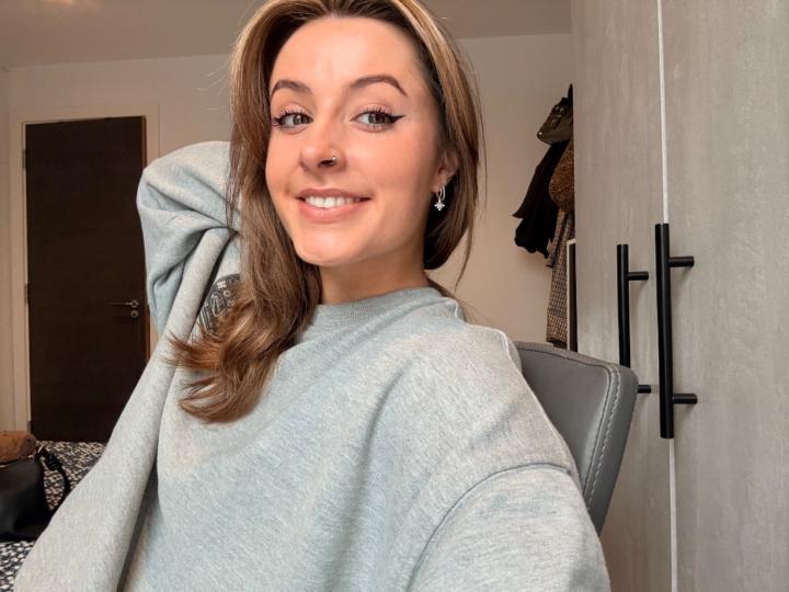 Laura Sanderson
