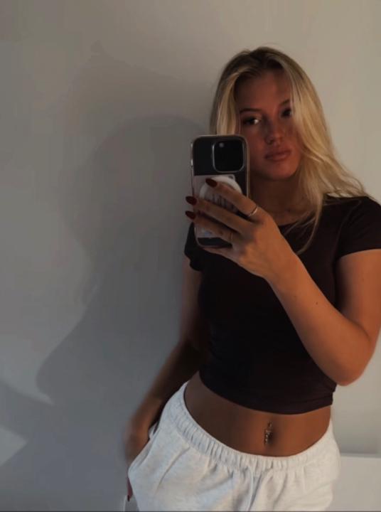 Chloe Furness