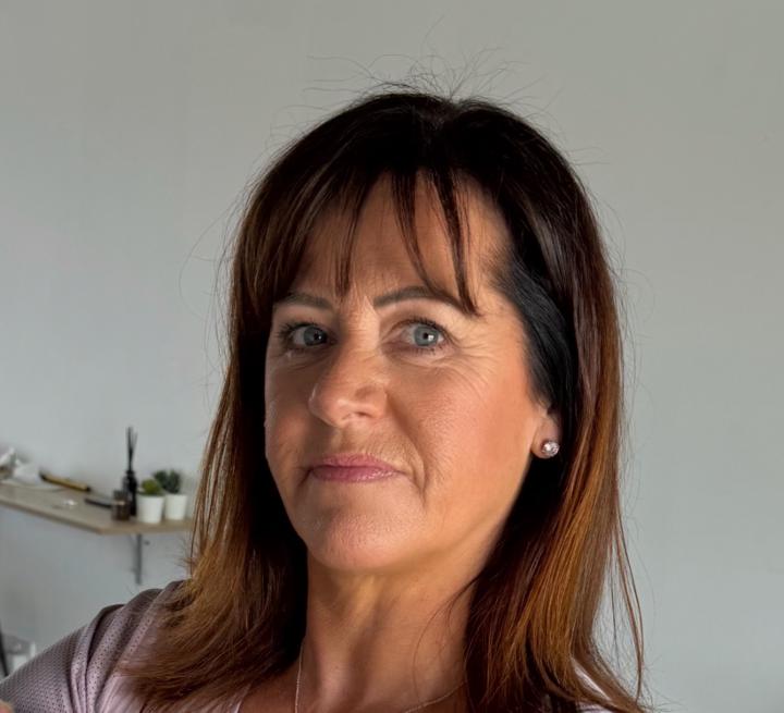 Tracey Elliott