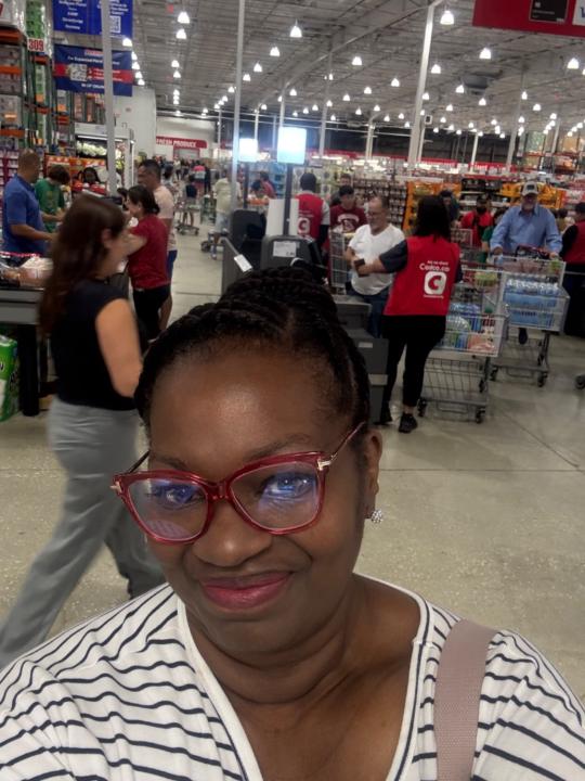 Tina R.