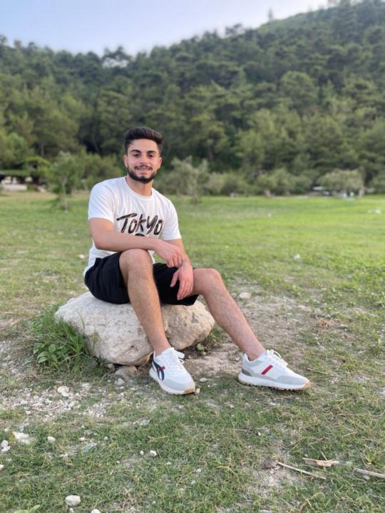 Adnan Afra
