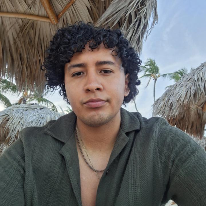 Sergio Manzanarez