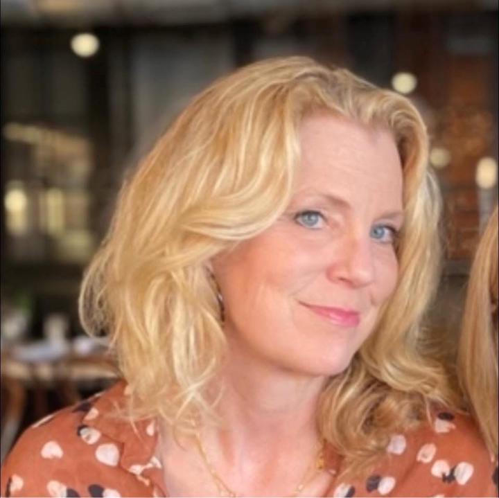 Julie Brett