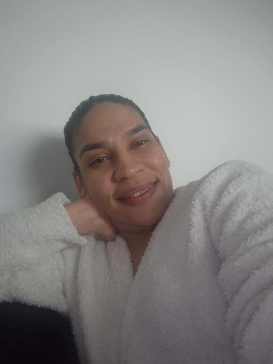 Earlene Hernandez